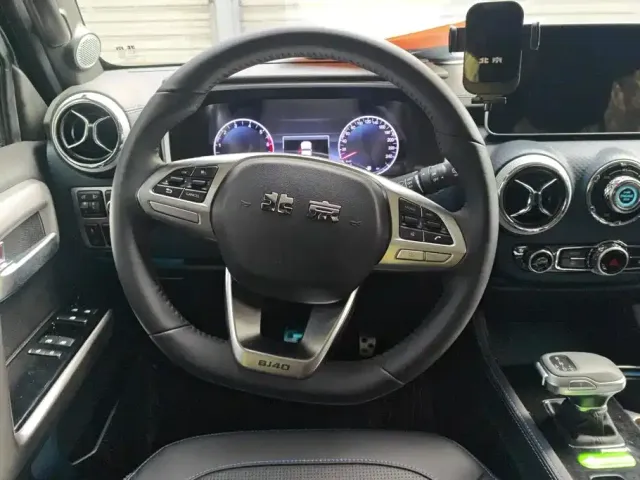 BAIC ORV Beijing Offroad BJ40 2024 2.0T Urban Hunter Glory Edition — Фото автомобиля 15