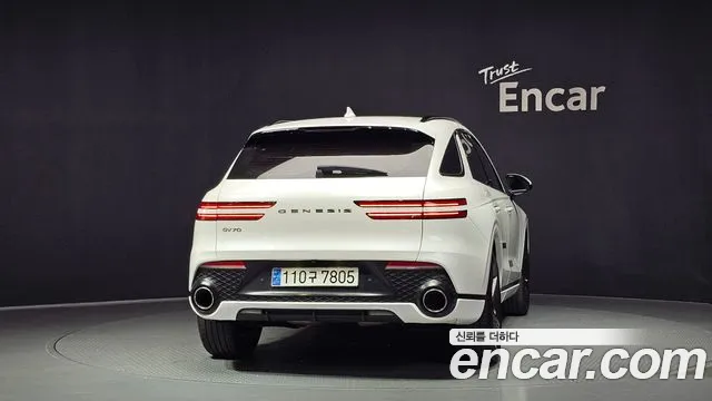 Genesis GV70 — Фото автомобиля 4