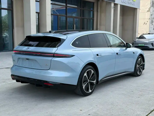 Nio ET5 Touring — Фото автомобиля 10