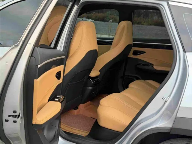 Geely Galaxy L7 — Фото автомобиля 8