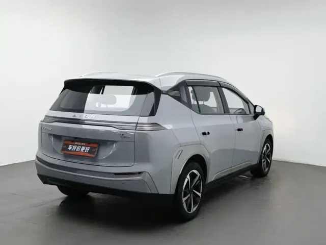 GAC Aion Y — Фото автомобиля 2