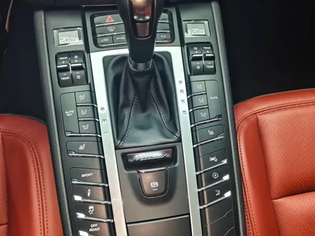 Porsche Macan — Фото автомобиля 5