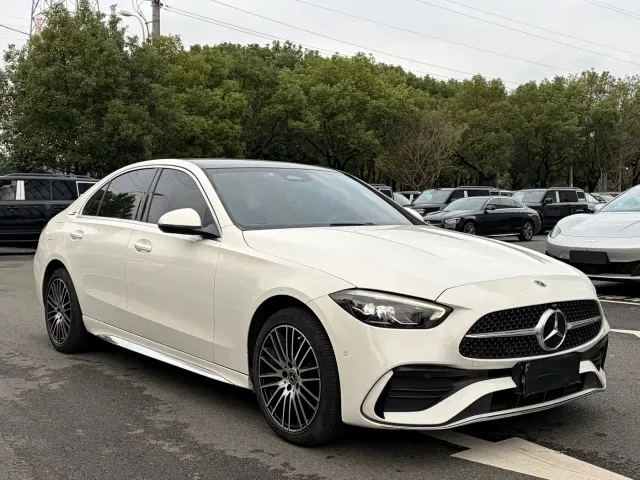 Mercedes-Benz C-Class — Фото автомобиля 3