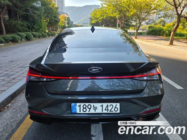 Hyundai Avante CN7 — Фото автомобиля 6