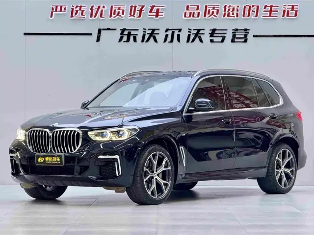 Фотография автомобиля — BMW X5