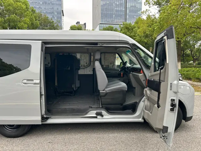 Farizon Super VAN — Фото автомобиля 9