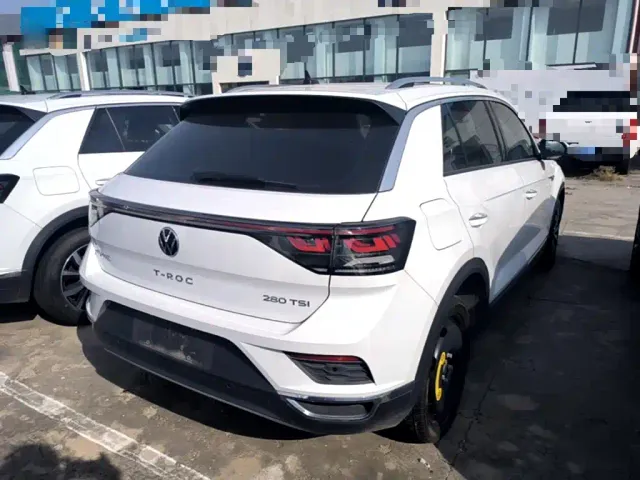 Volkswagen T-Roc — Фото автомобиля 6