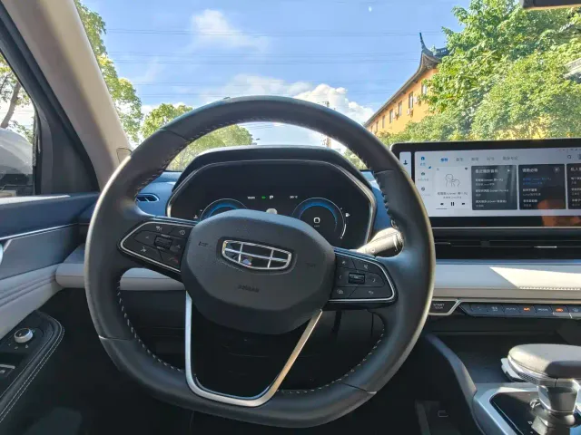 Geely Xingrui — Фото автомобиля 13