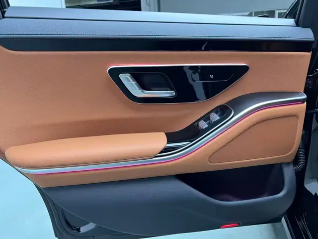 Mercedes-Benz S-Class — Фото автомобиля 13
