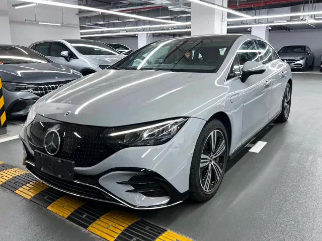 Фотография автомобиля — Mercedes-Benz EQE