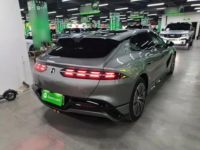Denza Z9GT — Фото автомобиля 6