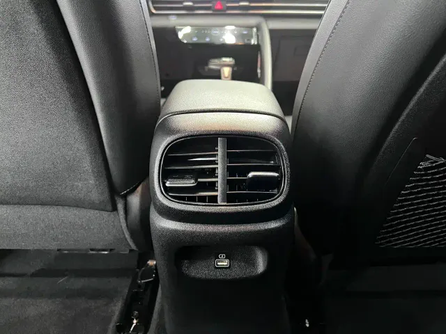 Hyundai Elantra — Фото автомобиля 14