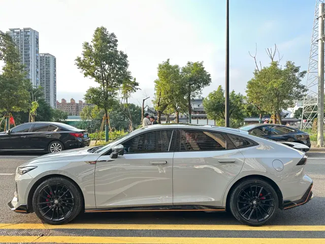 Changan UNI-V — Фото автомобиля 3