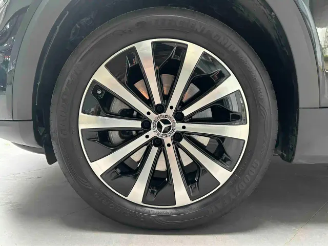 Mercedes-Benz GLB-Class — Фото автомобиля 2