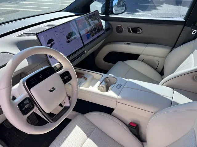 Li Auto i6 — Фото автомобиля 6