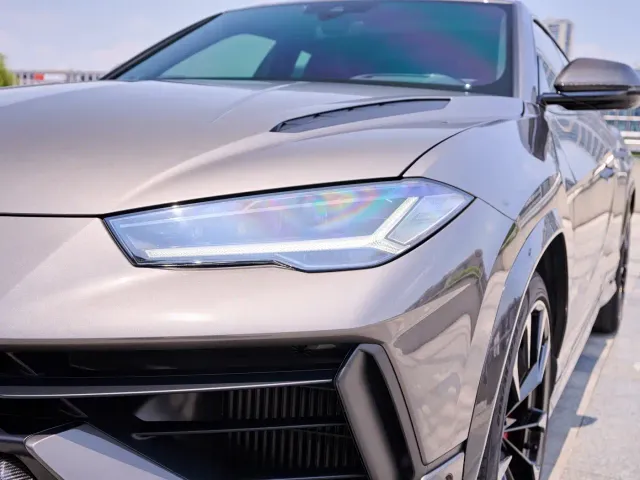 Lamborghini Urus — Фото автомобиля 5