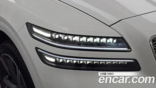Genesis GV80 — Фото автомобиля 7
