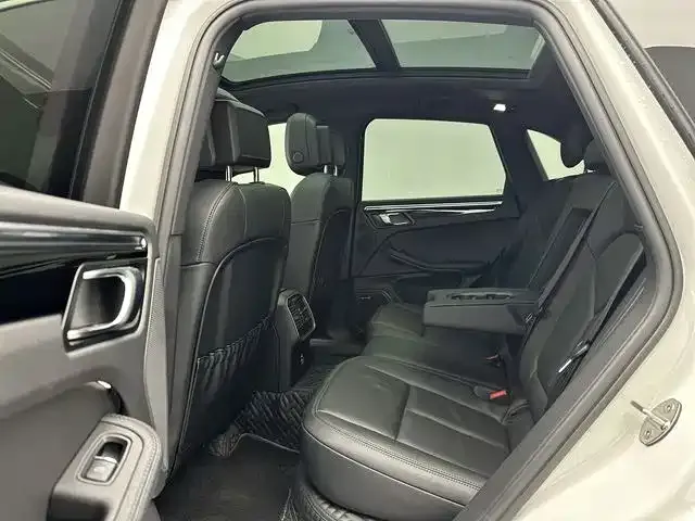 Porsche Macan — Фото автомобиля 14