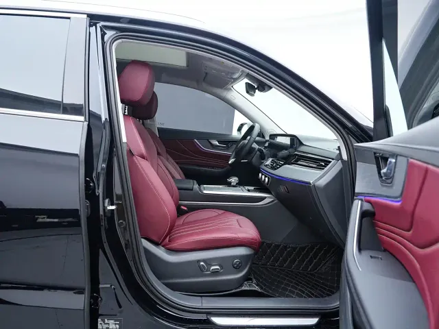 Hongqi HS5 — Фото автомобиля 25