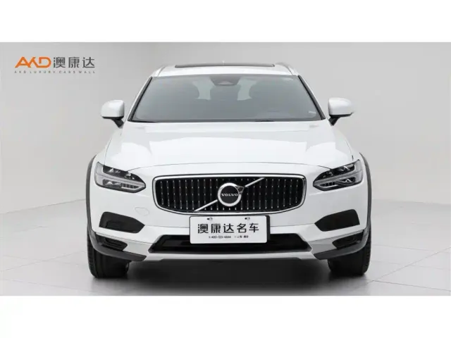 Volvo V90 — Фото автомобиля 2