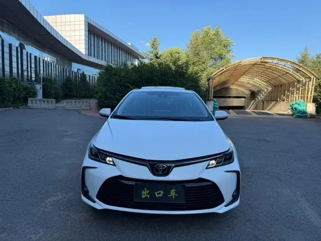 Toyota Corolla 2021 1.2T S-CVT Elite PLUS Edition — Фото автомобиля 2