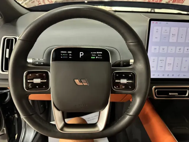 Li Auto L7 — Фото автомобиля 7