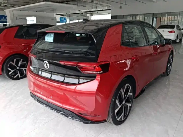 Volkswagen ID.3 — Фото автомобиля 6