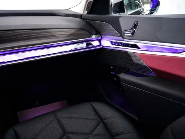 BMW 7 Series — Фото автомобиля 28