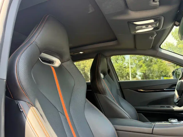 Changan Changan UNI-V 2024 1.5T Deluxe — Фото автомобиля 19
