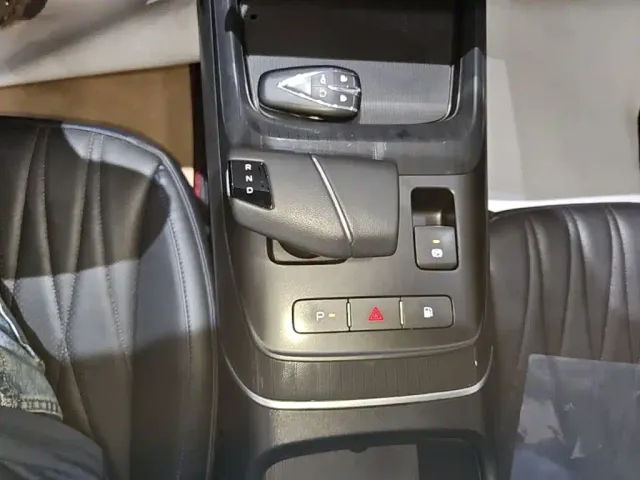 Changan Qiyuan A05 — Фото автомобиля 13