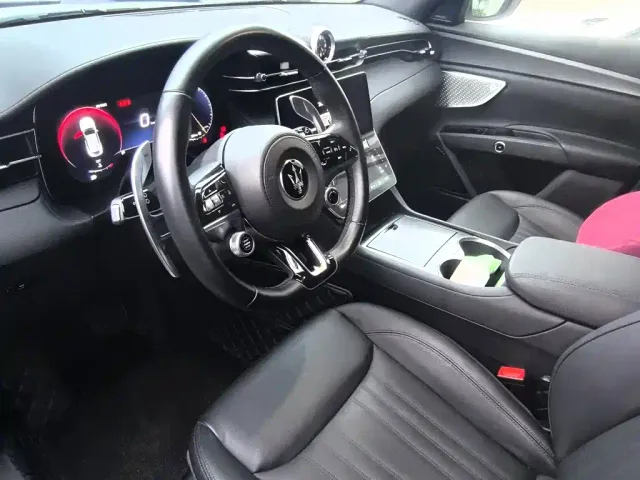 Maserati Grecale — Фото автомобиля 4