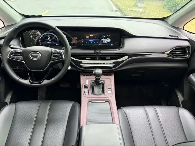 GAC Trumpchi M6 — Фото автомобиля 7