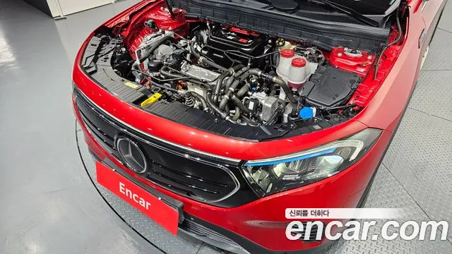 Mercedes-Benz EQB — Фото автомобиля 6