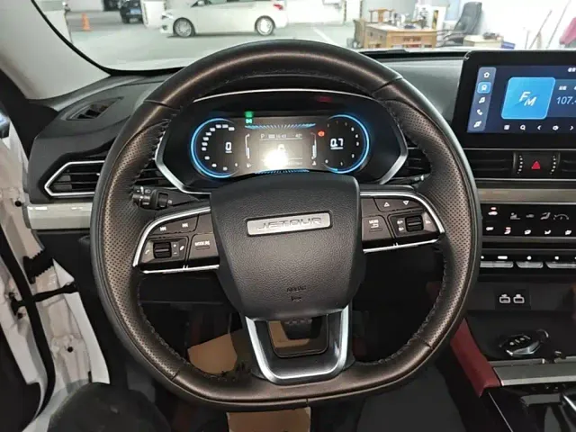Jetour X70 — Фото автомобиля 10