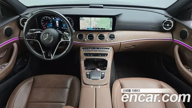 Mercedes-Benz E-Class — Фото автомобиля 7