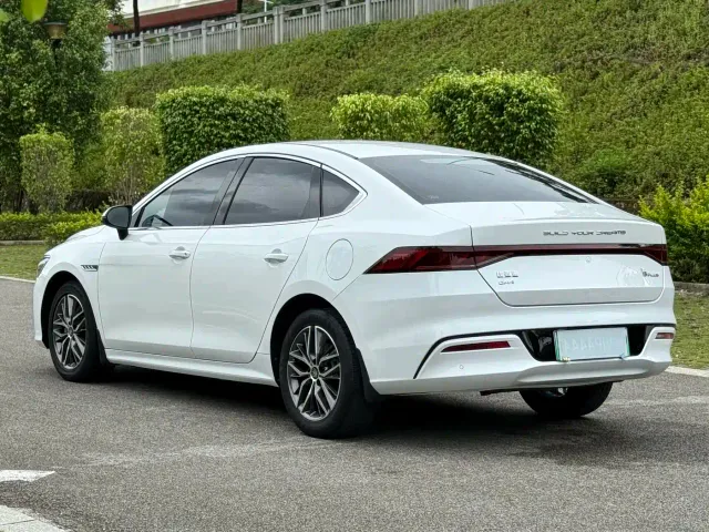 BYD Qin PLUS — Фото автомобиля 14