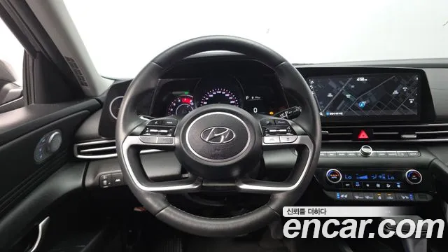 Hyundai AVANTE Avante (CN7) — Фото автомобиля 12