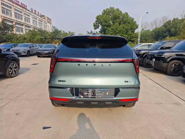 Geely Boyue L — Фото автомобиля 6