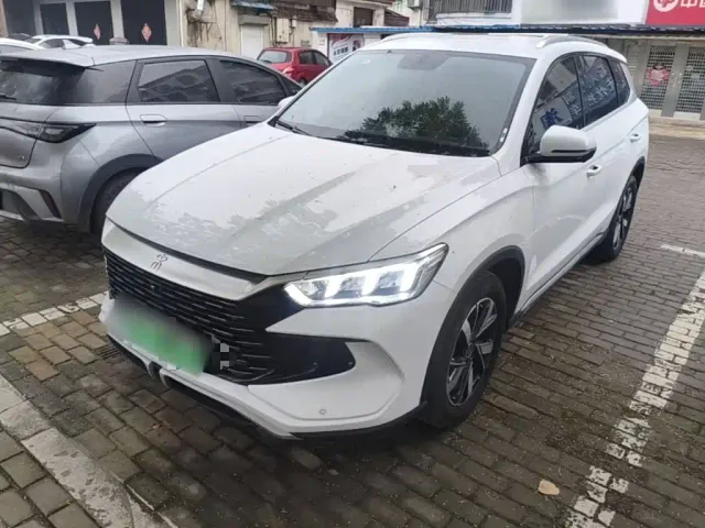 Фотография автомобиля — BYD Song Pro