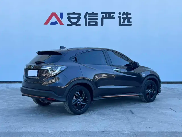 Honda Vezel — Фото автомобиля 6