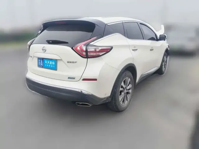 Nissan Murano — Фото автомобиля 2