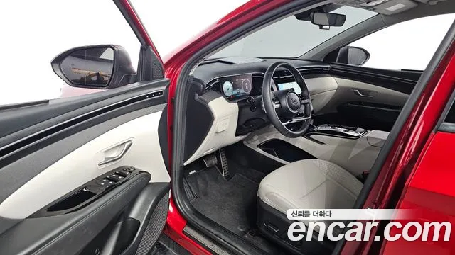 Hyundai Tucson Tucson (NX4) Бензин 1.6 турбо 2WD — Фото автомобиля 11