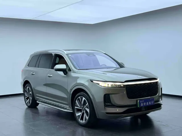 Li Auto ONE — Фото автомобиля 7