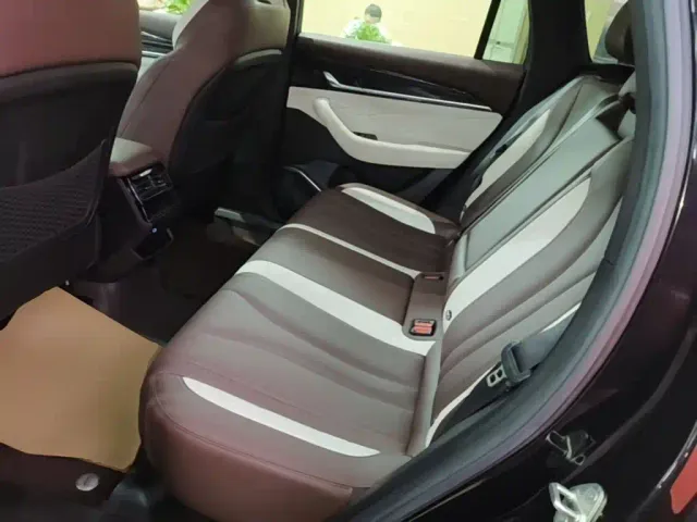 Geely Xingyue L — Фото автомобиля 12