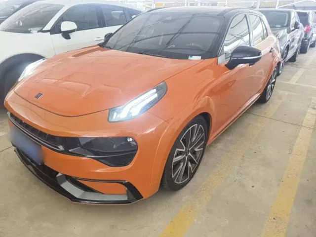 Фотография автомобиля — Lynk & Co 02 Hatchback