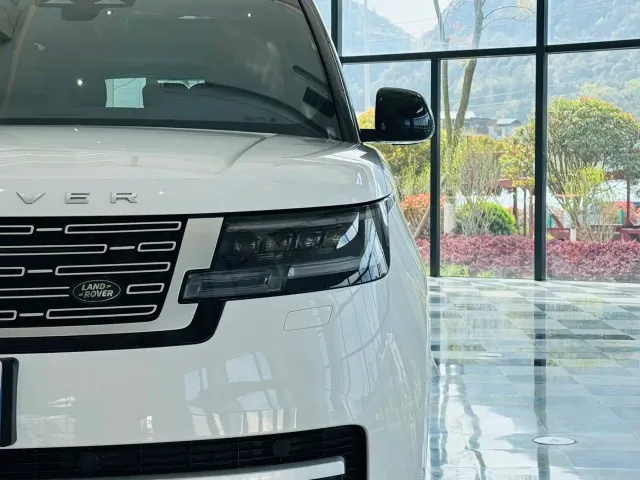 Land Rover Range Rover — Фото автомобиля 7