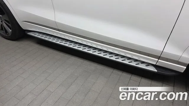 Genesis GV70 2.5T Бензин AWD — Фото автомобиля 18