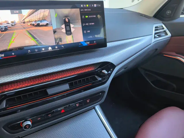 BMW 3 Series — Фото автомобиля 8