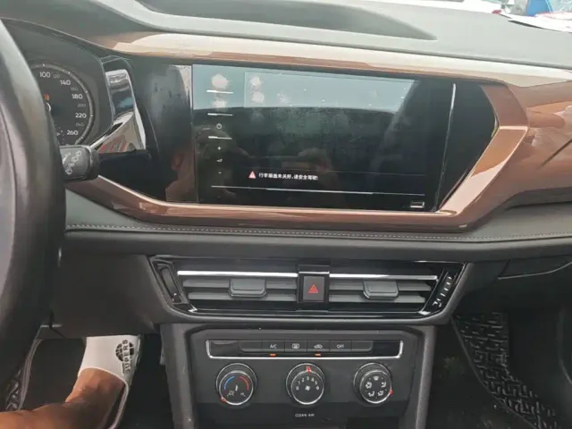 Volkswagen Tharu — Фото автомобиля 12
