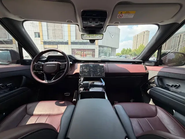 Land Rover Range Rover Sport — Фото автомобиля 14